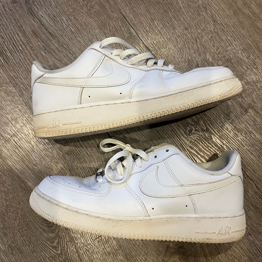 Nike Air Force 1’s Men’s 11